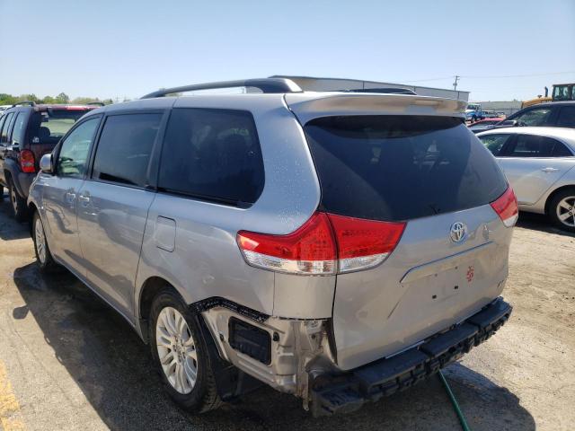 Photo 3 from auction – 2012 TOYOTA SIENNA XLE with VIN 5TDYK3DC7CS268757