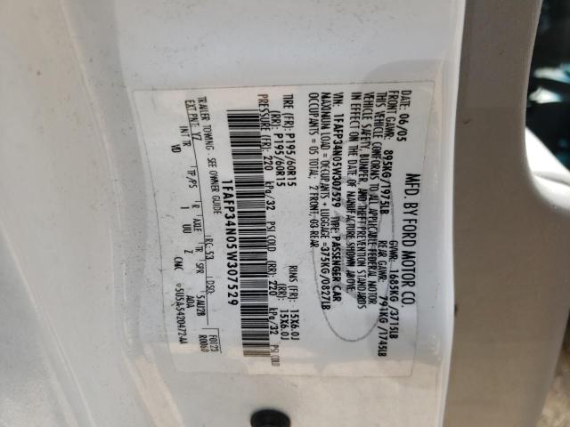 Photo 10 from auction – 2005 FORD FOCUS ZX4 with VIN 1FAFP34N05W307529