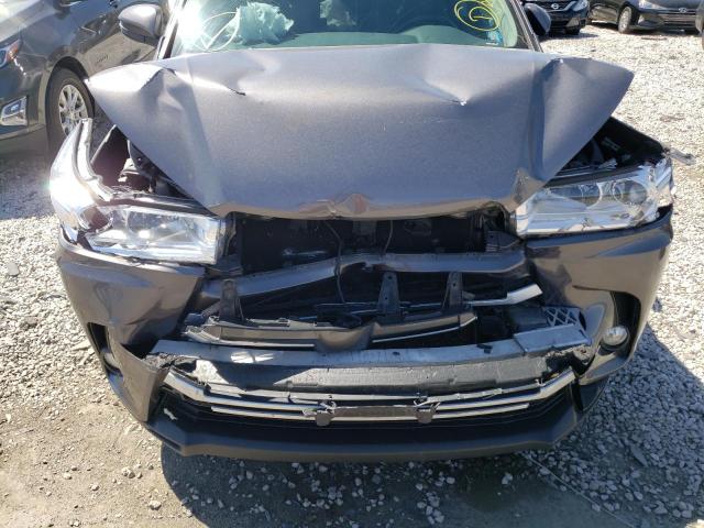 Photo 9 from auction – 2017 TOYOTA HIGHLANDER with VIN 5TDJZRFH8HS440407