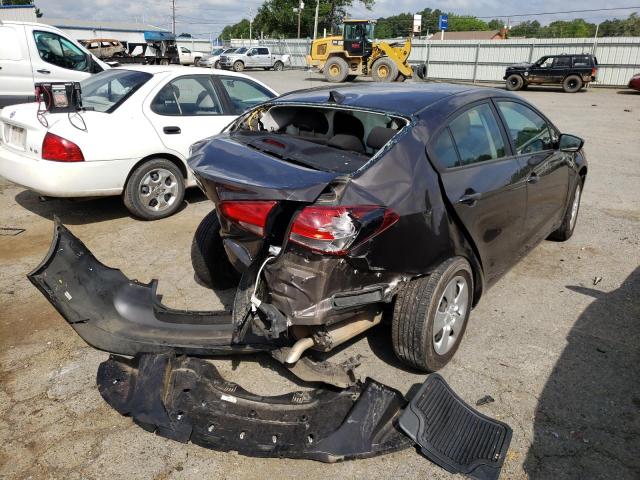 Photo 4 from auction – 2017 KIA FORTE LX with VIN 3KPFK4A77HE152724