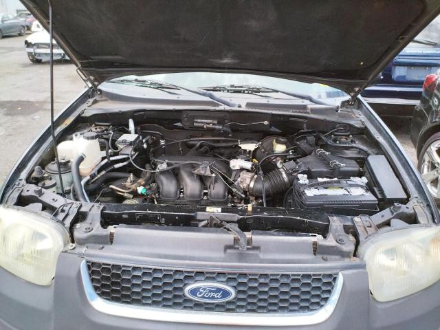 Photo 7 from auction – 2004 FORD ESCAPE LIM with VIN 1FMCU94164KA15455