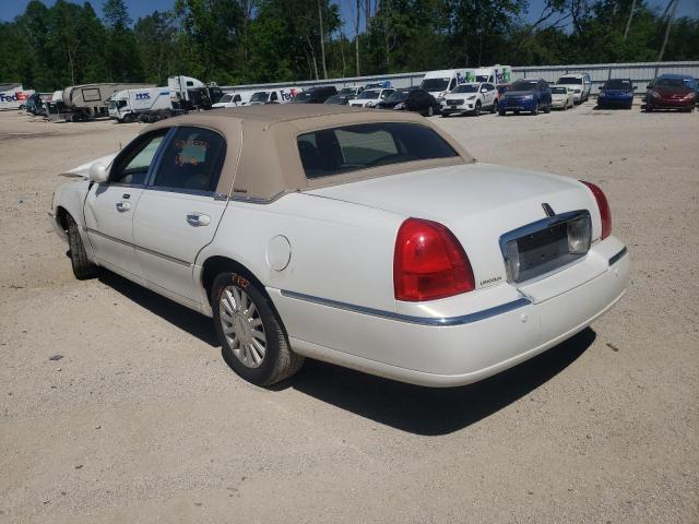 Photo 3 from auction – 2003 LINCOLN TOWN CAR S with VIN 1LNHM82W93Y615784