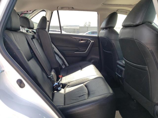 Photo 6 from auction – 2019 TOYOTA RAV4 XLE with VIN JTMW1RFV2KD004349