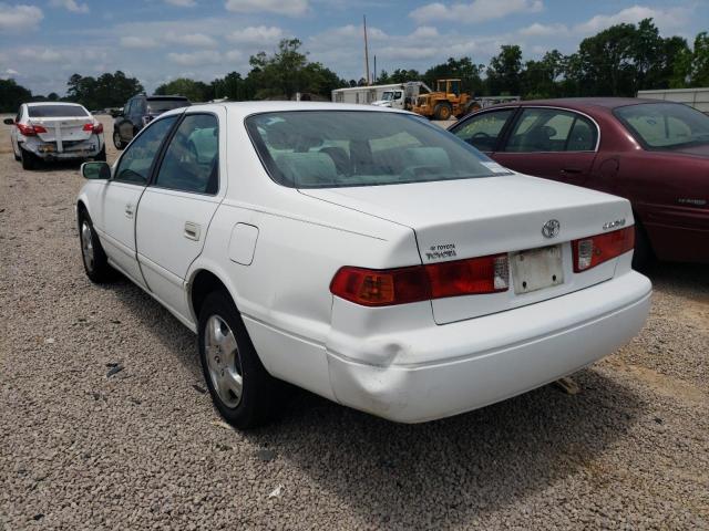 Photo 3 from auction – 2000 TOYOTA CAMRY CE with VIN 4T1BG22KXYU972705