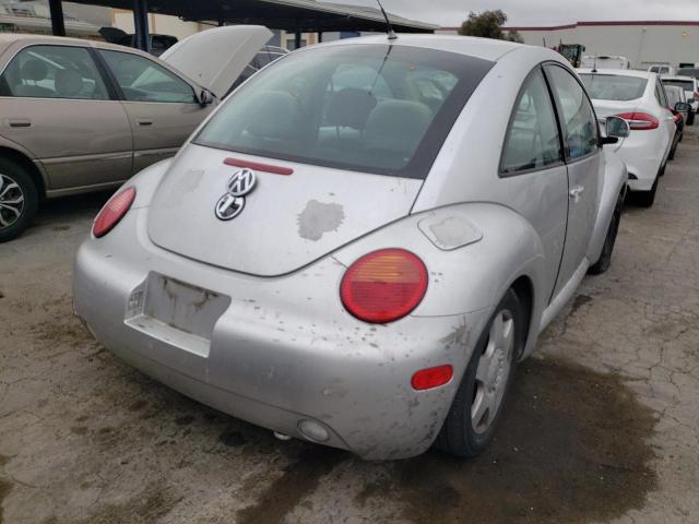 Photo 4 from auction – 2000 VOLKSWAGEN NEW BEETLE with VIN 3VWCC21C3YM402089