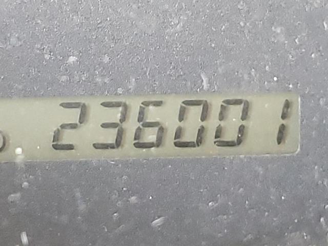 Photo 8 from auction – 2001 TOYOTA HIGHLANDER with VIN JTEGF21A610005992