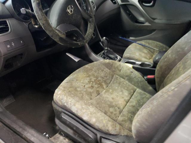Photo 9 from auction – 2016 HYUNDAI ELANTRA SE with VIN 5NPDH4AE2GH706248