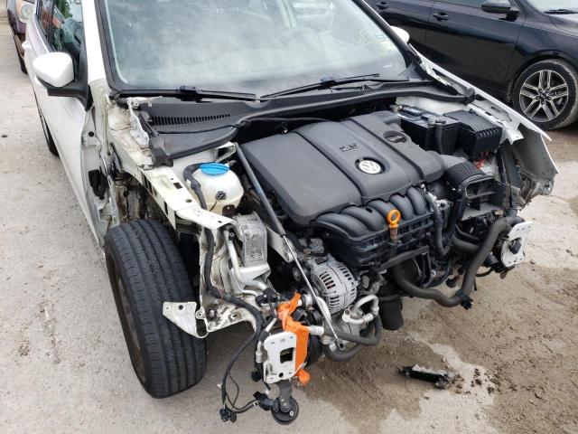 Photo 9 from auction – 2013 VOLKSWAGEN GOLF with VIN WVWDB7AJ4DW139420
