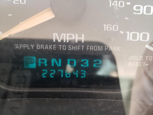Photo 8 from auction – 2002 CHEVROLET C1500 SILV with VIN 2GCEK19V221262890