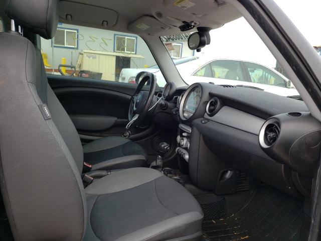 Photo 5 from auction – 2010 MINI COOPER with VIN WMWMF3C57ATZ24506