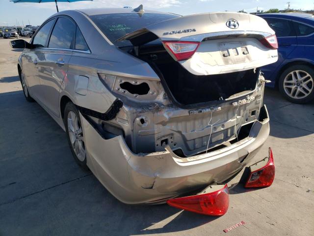 Photo 3 from auction – 2011 HYUNDAI SONATA SE with VIN 5NPEC4AC8BH038515