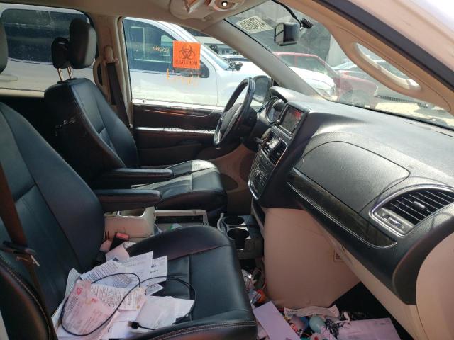 Photo 5 from auction – 2014 CHRYSLER TOWN & COU with VIN 2C4RC1BG4ER343809