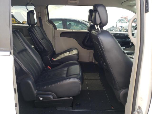 Photo 6 from auction – 2011 CHRYSLER TOWN & COU with VIN 2A4RR8DG2BR759139