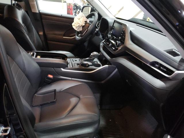 Photo 5 from auction – 2022 TOYOTA HIGHLANDER with VIN 5TDHZRBH7NS161661