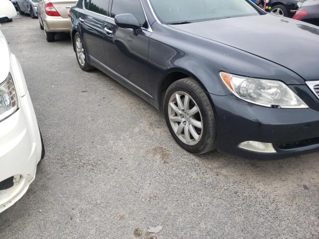 Photo 9 from auction – 2007 LEXUS LS 460L with VIN JTHGL46F275000313