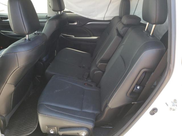 Photo 6 from auction – 2018 TOYOTA HIGHLANDER with VIN 5TDDZRFH6JS884713