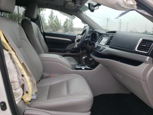 Photo 5 from auction – 2016 TOYOTA HIGHLANDER with VIN 5TDKKRFH4GS135106