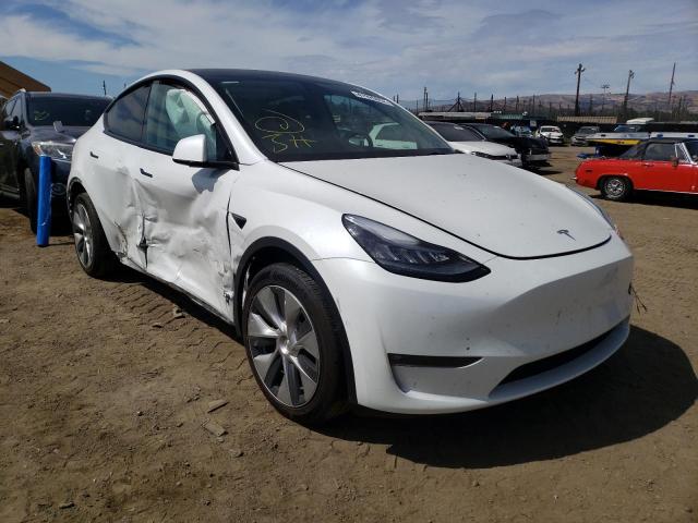 TESLA MODEL Y 2022 with VIN 7SAYGDEE1NF345561 - Photo from auction