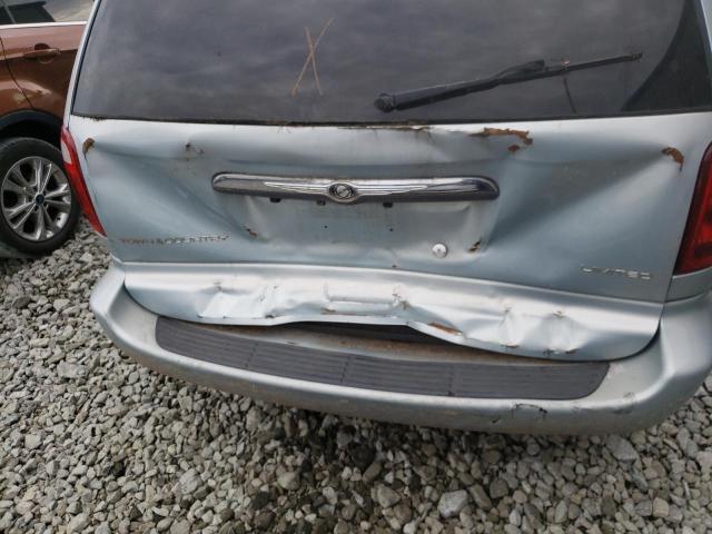 Photo 9 from auction – 2001 CHRYSLER TOWN & COU with VIN 2C8GP64L91R152625