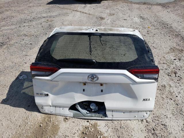 Photo 9 from auction – 2019 TOYOTA RAV4 XLE with VIN JTMW1RFV2KD004349
