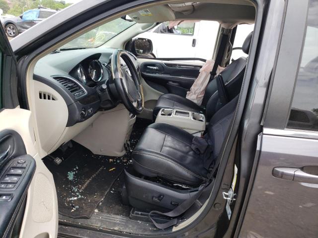 Photo 5 from auction – 2016 CHRYSLER TOWN & COU with VIN 2C4RC1BG9GR297705