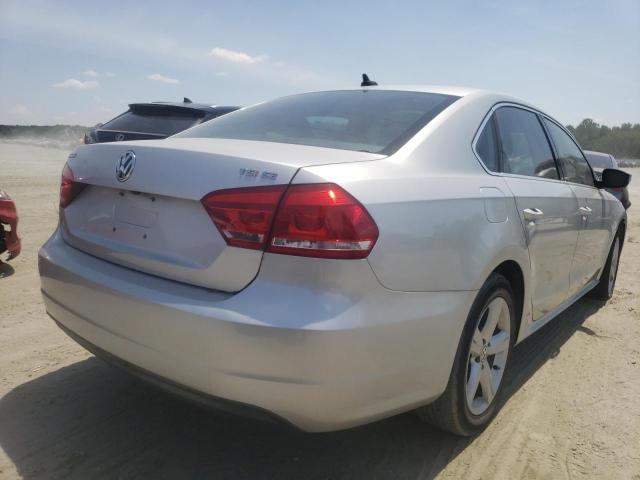 Photo 4 from auction – 2014 VOLKSWAGEN PASSAT SE with VIN 1VWBS7A32EC101788