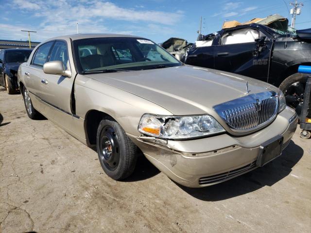 LINCOLN TOWN CAR U 2004 with VIN 1LNHM83W74Y666071 - Photo from auction