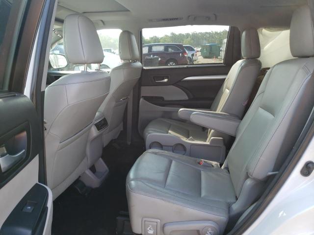 Photo 6 from auction – 2017 TOYOTA HIGHLANDER with VIN 5TDKZRFH2HS513145