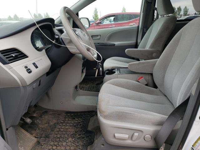 Photo 5 from auction – 2013 TOYOTA SIENNA LE with VIN 5TDKK3DCXDS378757