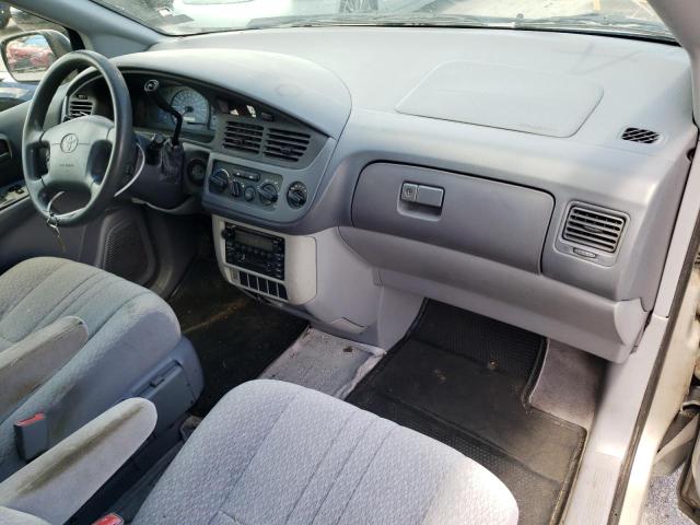 Photo 9 from auction – 2002 TOYOTA SIENNA CE with VIN 4T3ZF19C22U486138