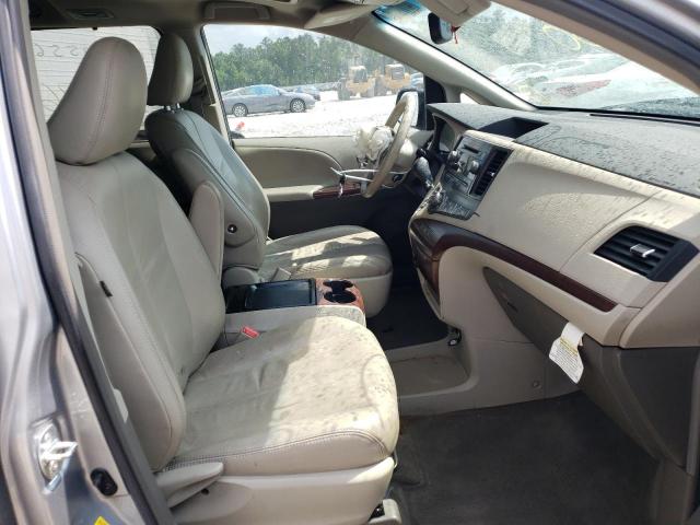 Photo 5 from auction – 2011 TOYOTA SIENNA XLE with VIN 5TDYK3DC0BS151973