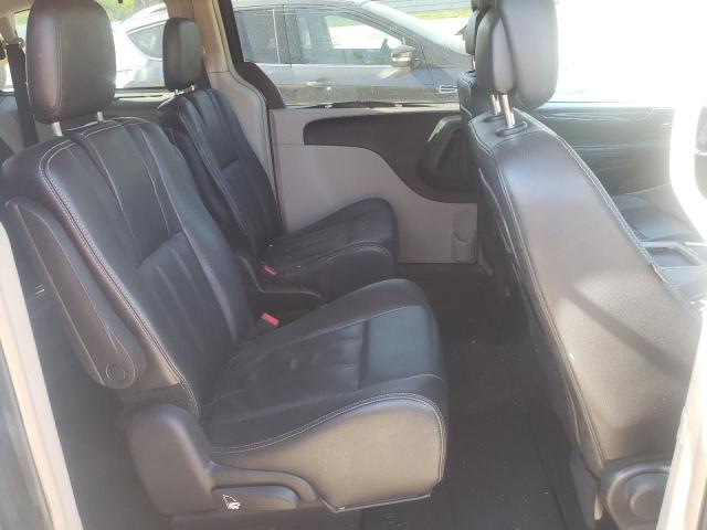 Photo 6 from auction – 2014 CHRYSLER TOWN & COU with VIN 2C4RC1BG1ER276876