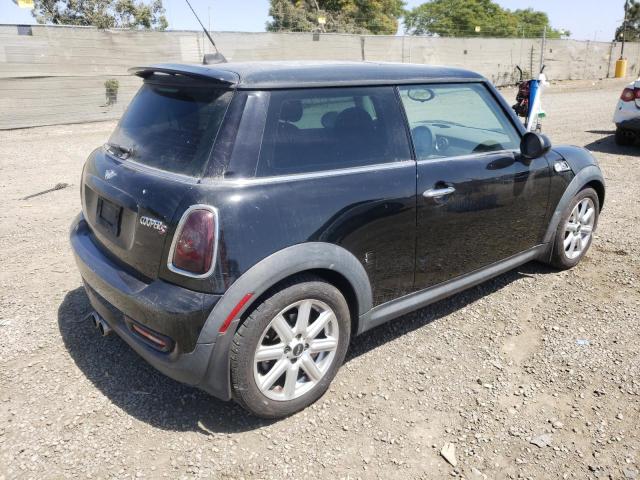 Photo 4 from auction – 2011 MINI COOPER S with VIN WMWSV3C52BTY13342
