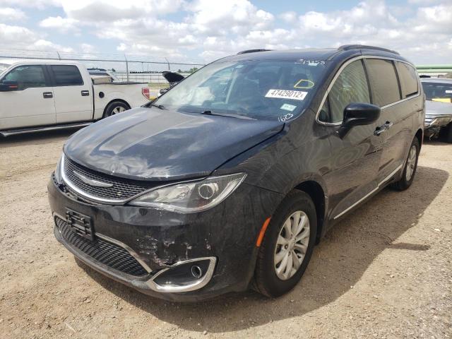 Photo 2 from auction – 2017 CHRYSLER PACIFICA T with VIN 2C4RC1BG5HR621623