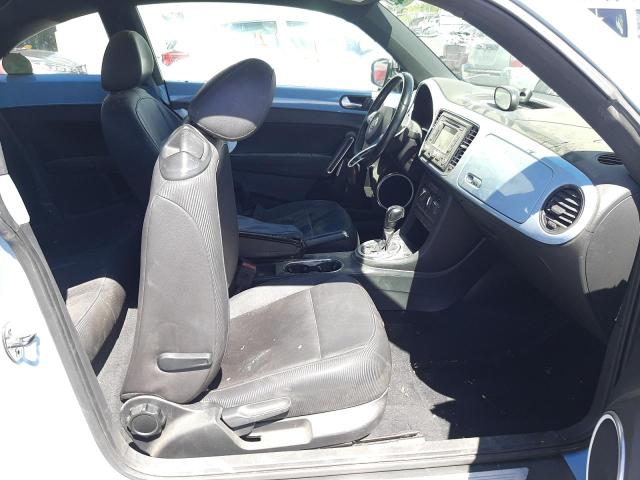 Photo 5 from auction – 2012 VOLKSWAGEN BEETLE with VIN 3VWJP7AT5CM629981