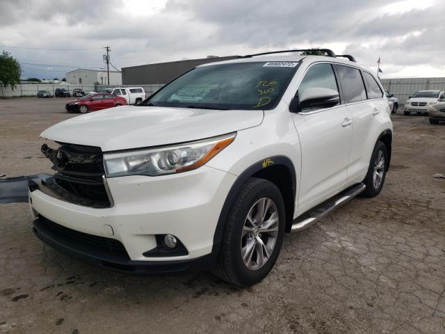 Photo 2 from auction – 2015 TOYOTA HIGHLANDER with VIN 5TDBKRFH4FS158741
