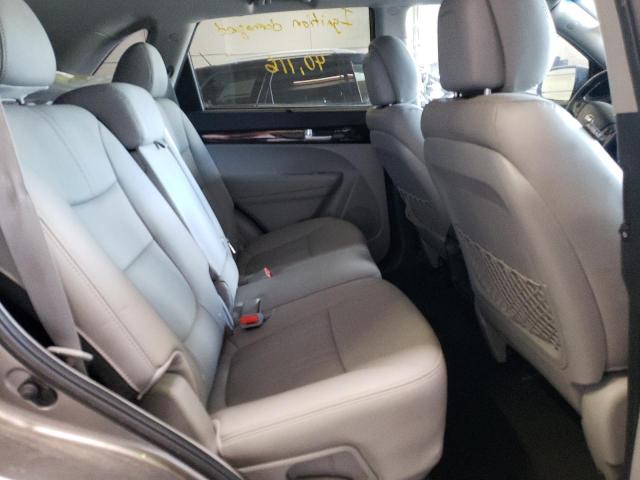 Photo 6 from auction – 2015 KIA SORENTO LX with VIN 5XYKTCA65FG652684
