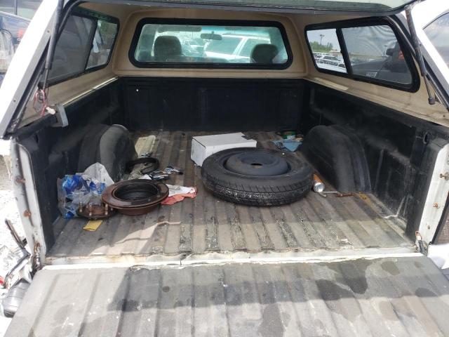 Photo 6 from auction – 2001 CHEVROLET SILVERADO with VIN 1GCEC14V21Z301570