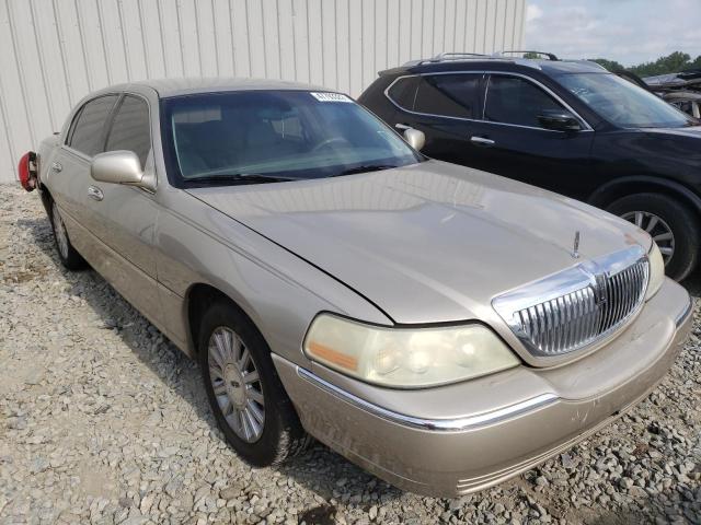 LINCOLN TOWN CAR E 2004 with VIN 1LNHM81W64Y652794 - Photo from auction