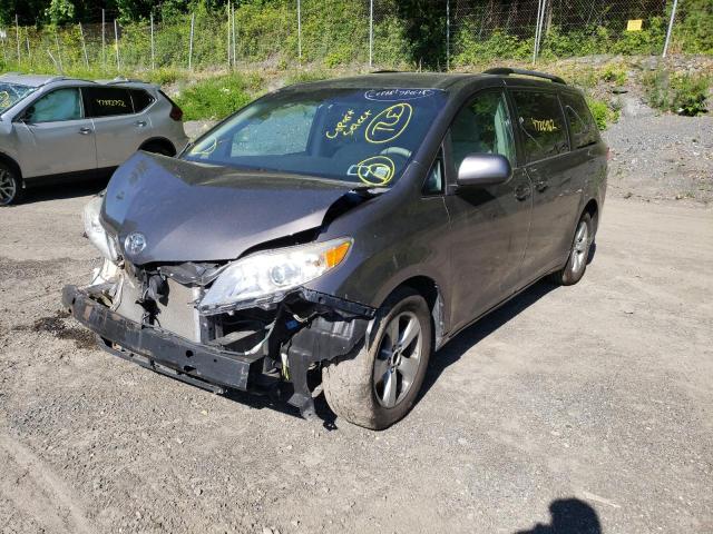Photo 2 from auction – 2014 TOYOTA SIENNA LE with VIN 5TDKK3DC1ES416121