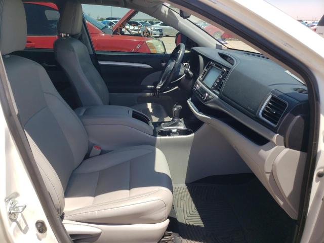 Photo 5 from auction – 2015 TOYOTA HIGHLANDER with VIN 5TDJKRFHXFS141115