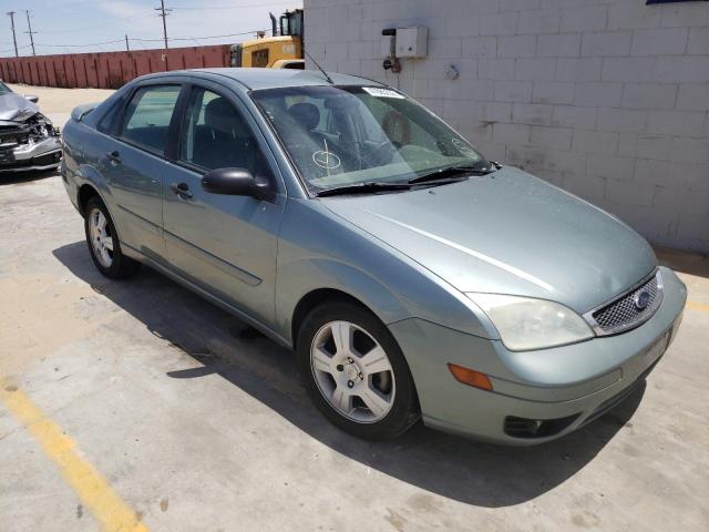 FORD FOCUS ZX4 2005 with VIN 1FAFP34N25W155558 - Photo from auction