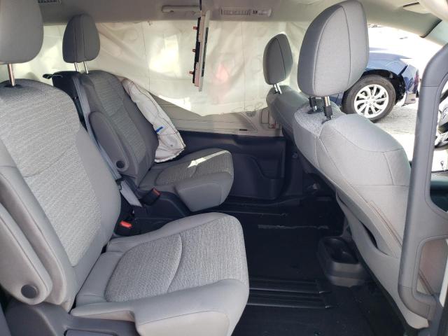 Photo 6 from auction – 2021 TOYOTA SIENNA LE with VIN 5TDKSKFC2MS014193