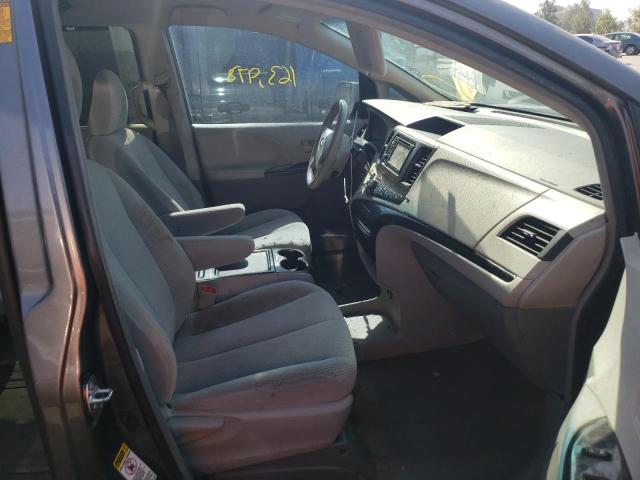 Photo 5 from auction – 2013 TOYOTA SIENNA LE with VIN 5TDKK3DC0DS355746