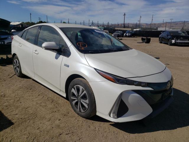TOYOTA PRIUS PRIM 2017 with VIN JTDKARFP1H3002476 - Photo from auction