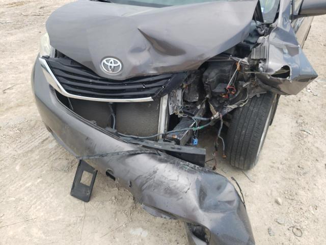 Photo 9 from auction – 2013 TOYOTA SIENNA LE with VIN 5TDKK3DC7DS335753