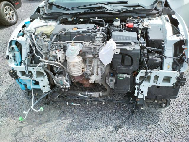 Photo 7 from auction – 2017 HONDA CIVIC LX with VIN 19XFC2F57HE225678