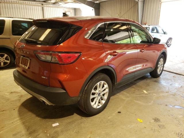Photo 4 from auction – 2020 FORD ESCAPE SE with VIN 1FMCU9G64LUA72263