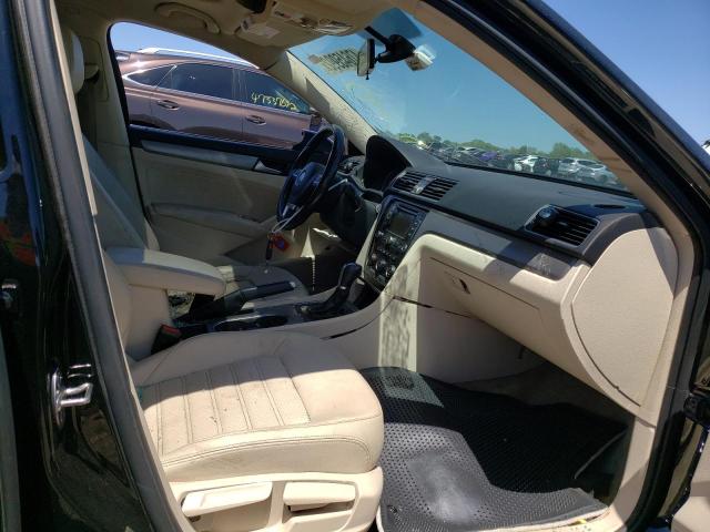 Photo 5 from auction – 2015 VOLKSWAGEN PASSAT SE with VIN 1VWBS7A3XFC094932