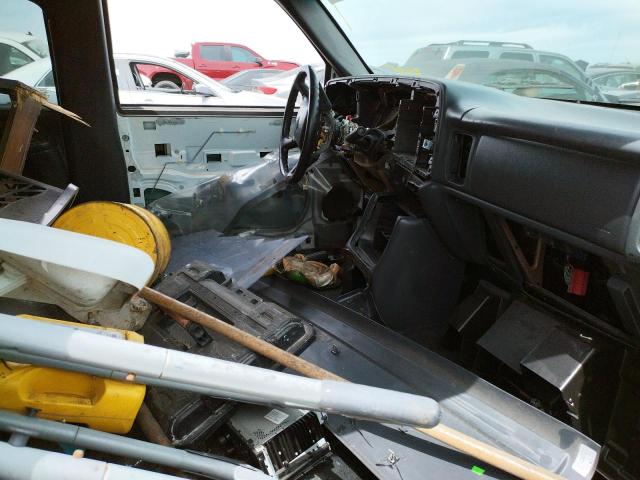 Photo 5 from auction – 2001 CHEVROLET SILVERADO with VIN 1GCHC23U51F202710